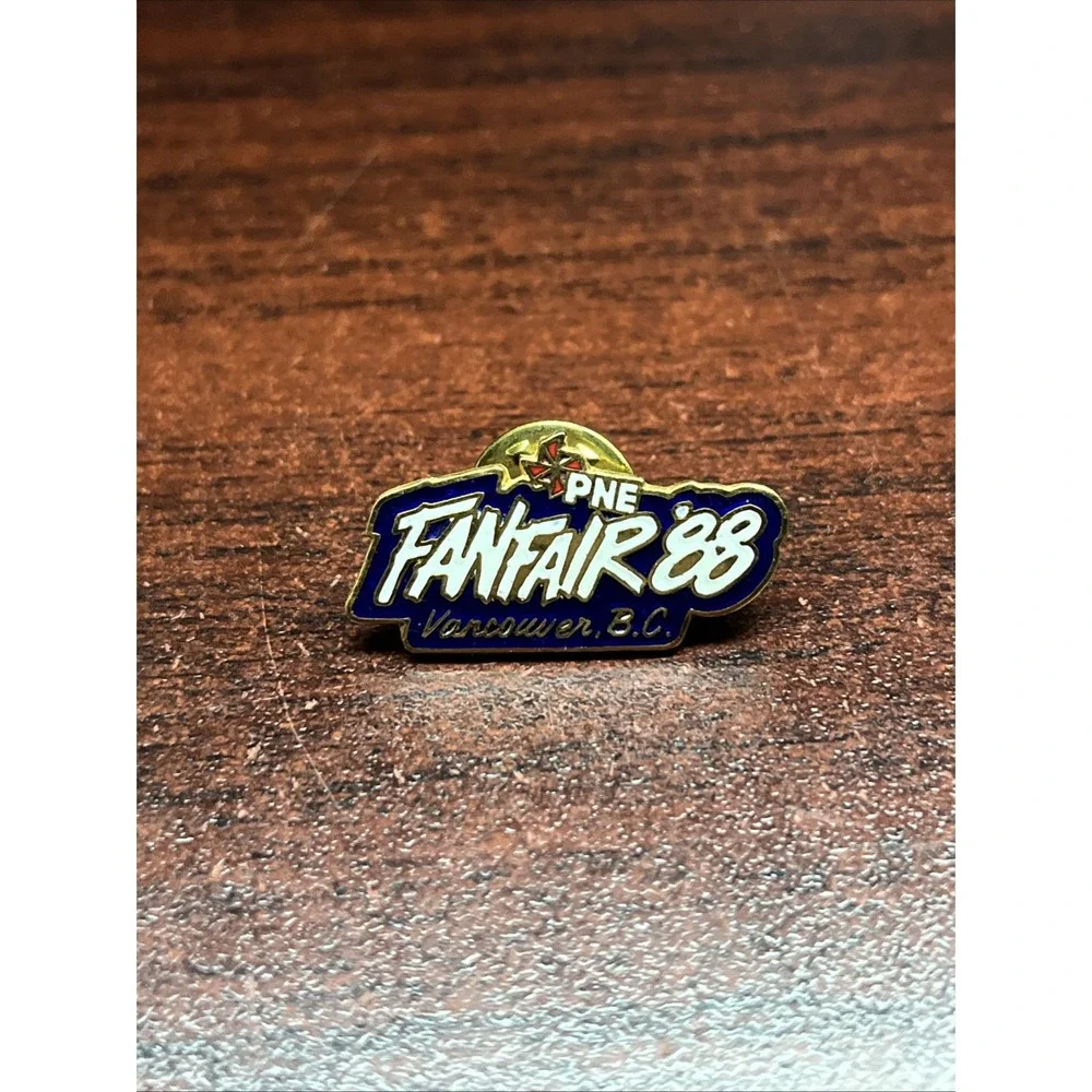 1988 Pacific National Exhibition PNE Fanfair Vancouver Canada Lapel Hat‎ Pin